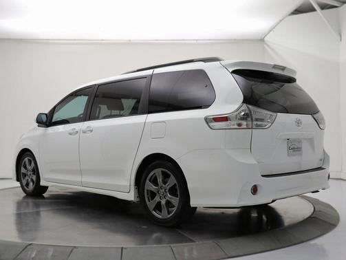 2018 Toyota Sienna SE