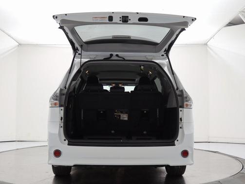 2018 Toyota Sienna SE