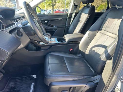 Seoul Pearl Silver Metallic 2020 Land Rover Range Rover Evoque S