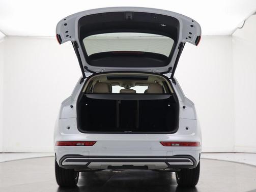 2021 Audi Q5 45 Prestige