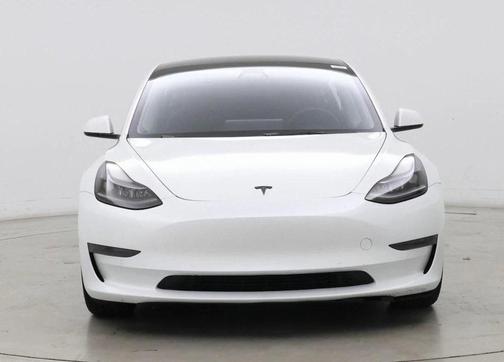 2022 Tesla Model 3 Standard Range