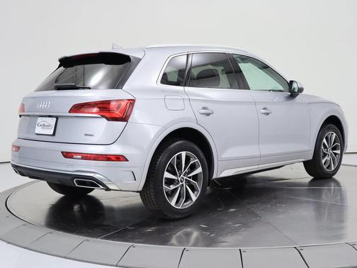 2022 Audi Q5 45 S line Premium