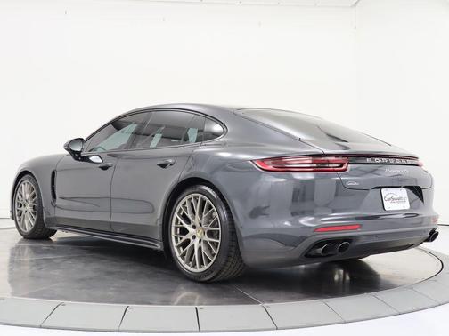 Gray 2018 Porsche Panamera 4S