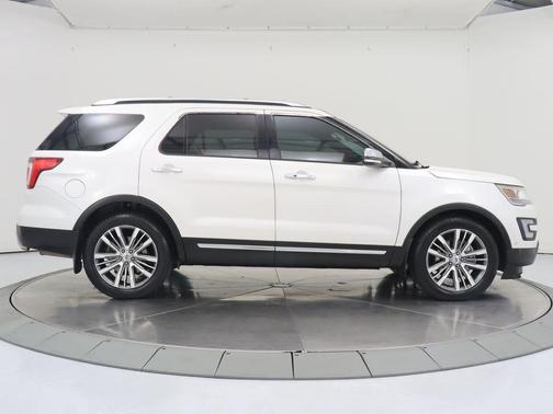 WHITE PLATINUM MET TRI-COAT 2017 Ford Explorer Platinum