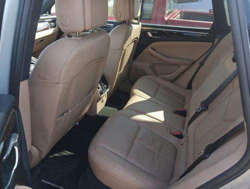 2020 Porsche Macan S