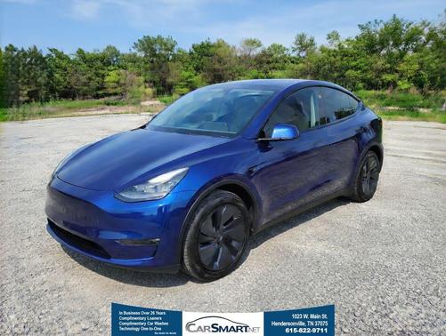 Deep Blue Metallic 2024 Tesla Model Y Long Range