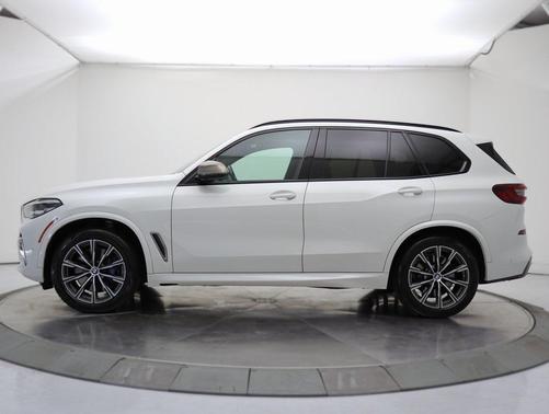 2021 BMW X5 M50i