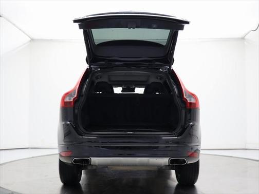 2015 Volvo XC60 T6 Platinum