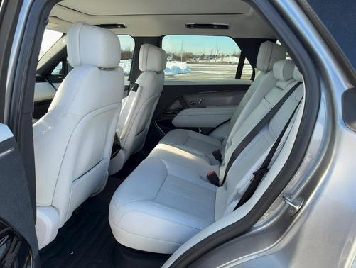 2023 Land Rover Range Rover Sport SE