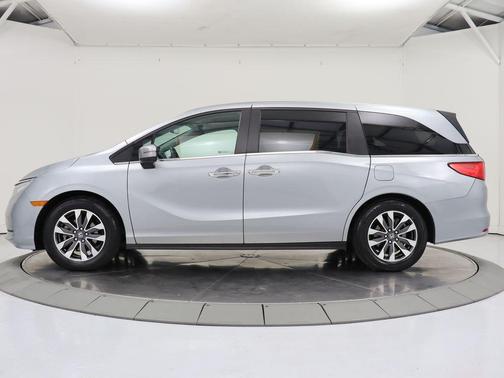 Lunar Silver Metallic 2023 Honda Odyssey EX-L
