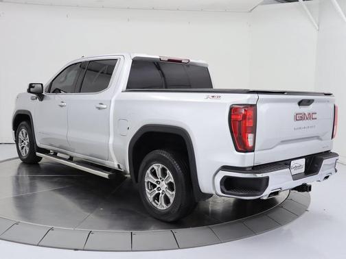 2020 GMC Sierra 1500 SLE