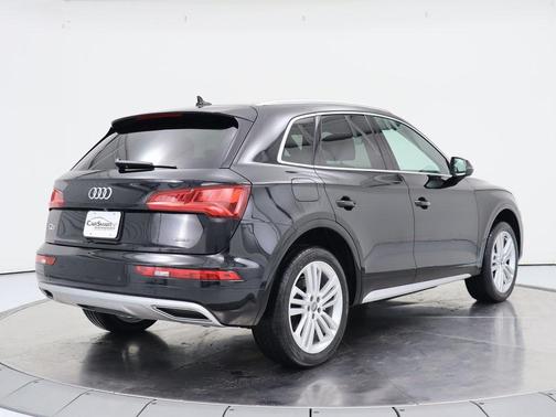 2020 Audi Q5 45 Premium Plus