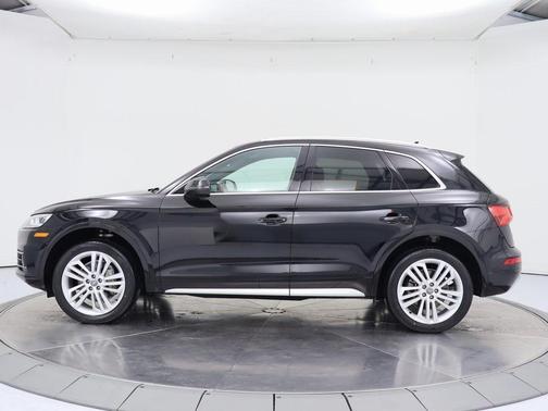 2020 Audi Q5 45 Premium Plus