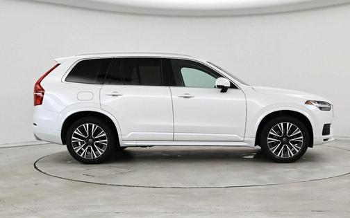 2020 Volvo XC90 T6 Momentum