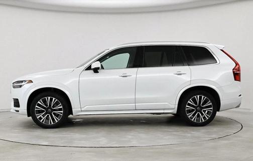 2020 Volvo XC90 T6 Momentum