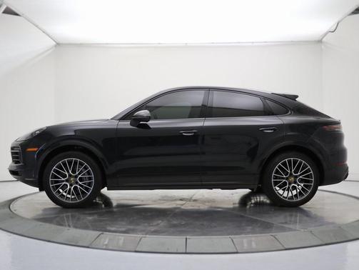 2021 Porsche Cayenne Base