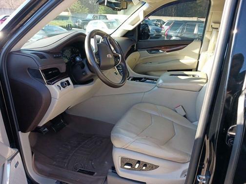 2016 Cadillac Escalade Luxury