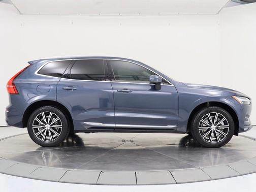Denim Blue Metallic 2020 Volvo XC60 T6 Inscription