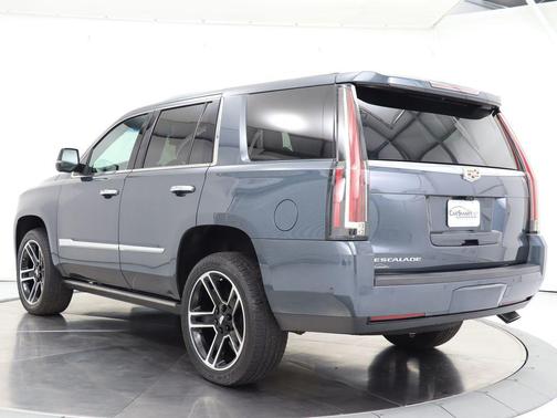 Shadow Metallic 2019 Cadillac Escalade Platinum