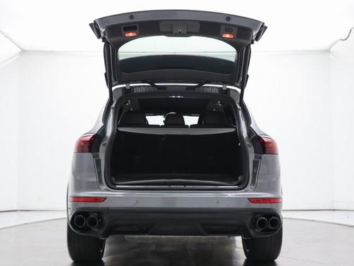 2017 Porsche Cayenne S