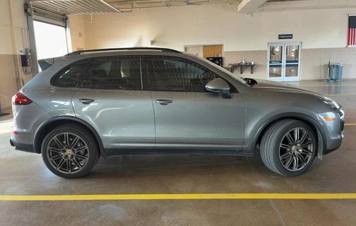 2017 Porsche Cayenne S