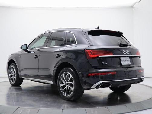 2022 Audi Q5 45 S line Prestige