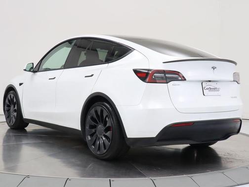 Pearl White Multi-Coat 2022 Tesla Model Y Performance Dual Motor All-Wheel Drive