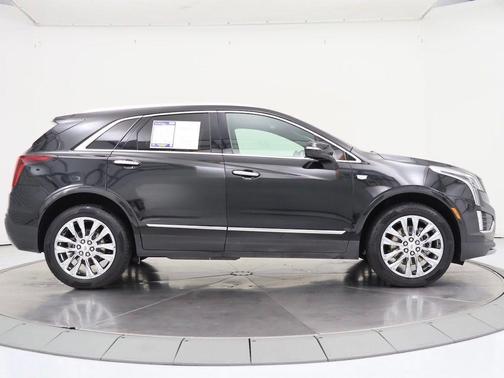 Stellar Black Metallic 2021 Cadillac XT5 Premium Luxury