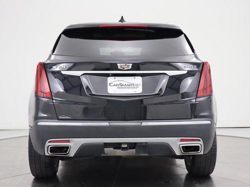 Stellar Black Metallic 2021 Cadillac XT5 Premium Luxury