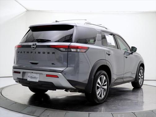 2023 Nissan Pathfinder SL FWD