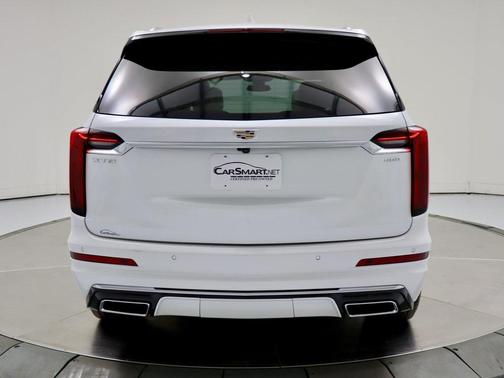 2022 Cadillac XT6 Premium Luxury FWD