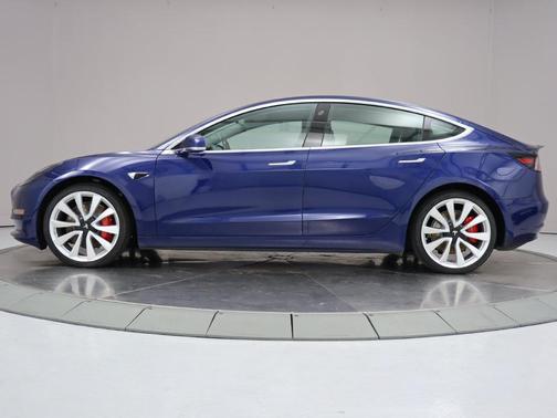 Deep Blue Metallic 2019 Tesla Model 3 Performance