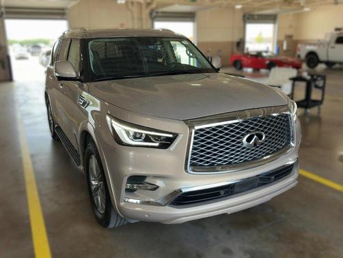 2021 INFINITI QX80 Luxe