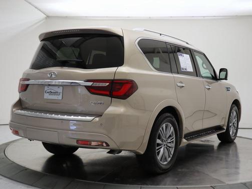 2021 INFINITI QX80 Luxe