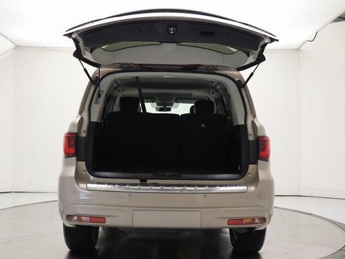 2021 INFINITI QX80 Luxe