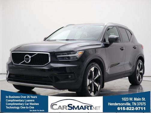 2021 Volvo XC40 T5 Momentum