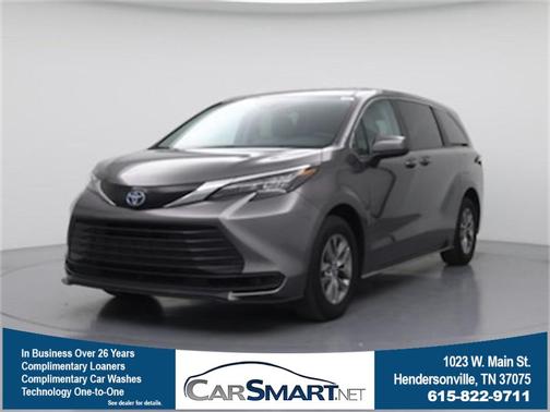 2024 Toyota Sienna LE