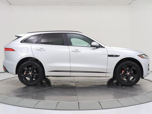 Indus Silver Metallic 2019 Jaguar F-PACE 25t R-Sport