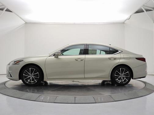 2022 Lexus ES 350 Premium