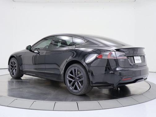 2021 Tesla Model S Plaid