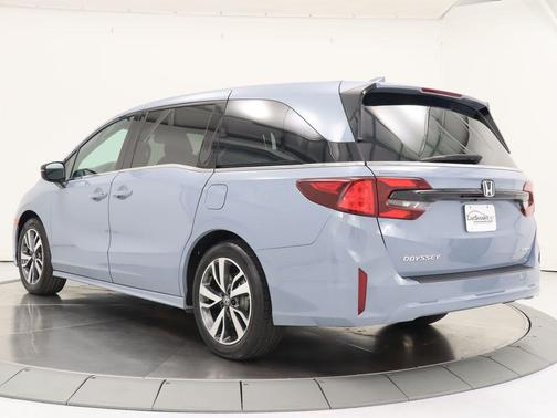 Sonic Gray Pearl 2025 Honda Odyssey Sport-L