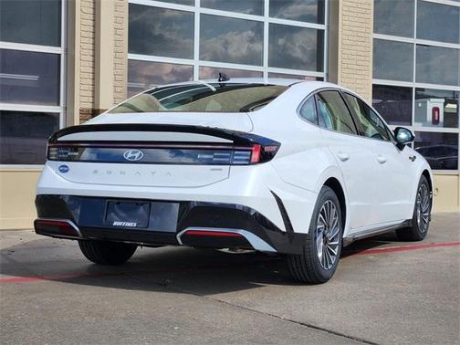 2025 Hyundai SONATA Hybrid SEL
