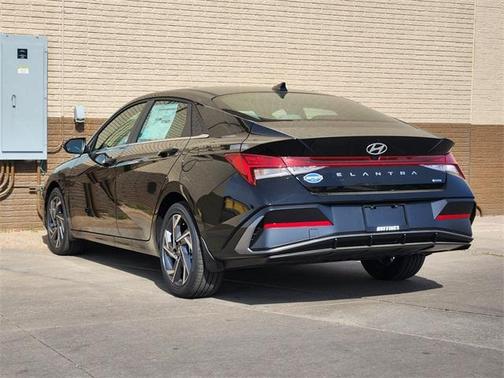 2025 Hyundai ELANTRA HEV Limited