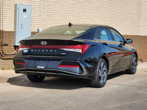 2025 Hyundai ELANTRA HEV Limited
