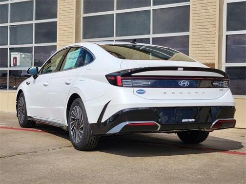 2025 Hyundai SONATA Hybrid SEL