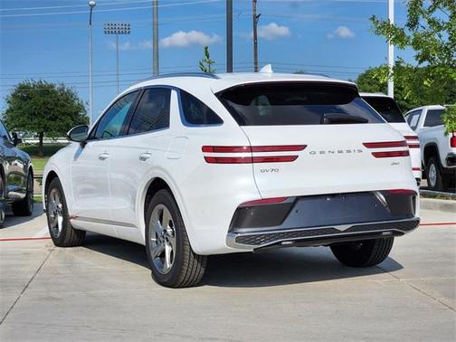 2026 Genesis GV70 2.5T Advanced