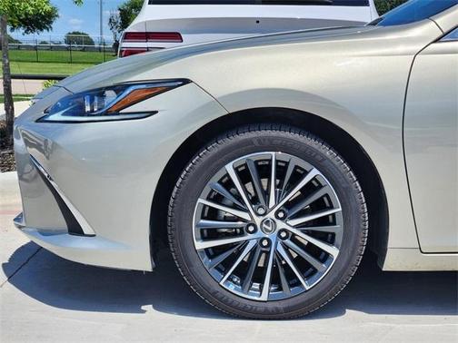 2022 Lexus ES 300h 300H
