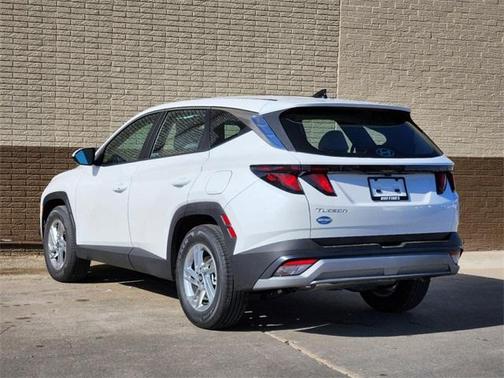 2025 Hyundai TUCSON SE
