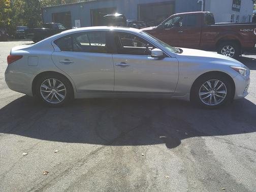 2014 INFINITI Q50 Base