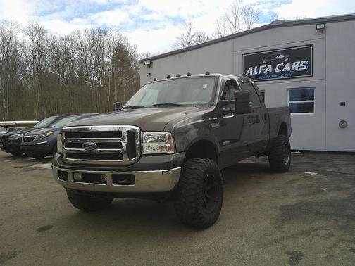 2005 Ford F-350 XL Crew Cab
